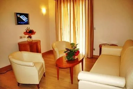 Otel Doimo 4*