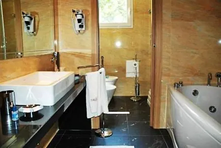 Doimo Otel 4*